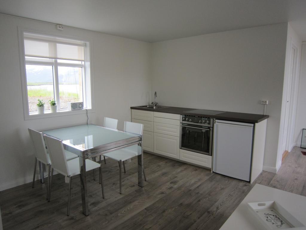 Apartment By The Sea Хофн Номер фото
